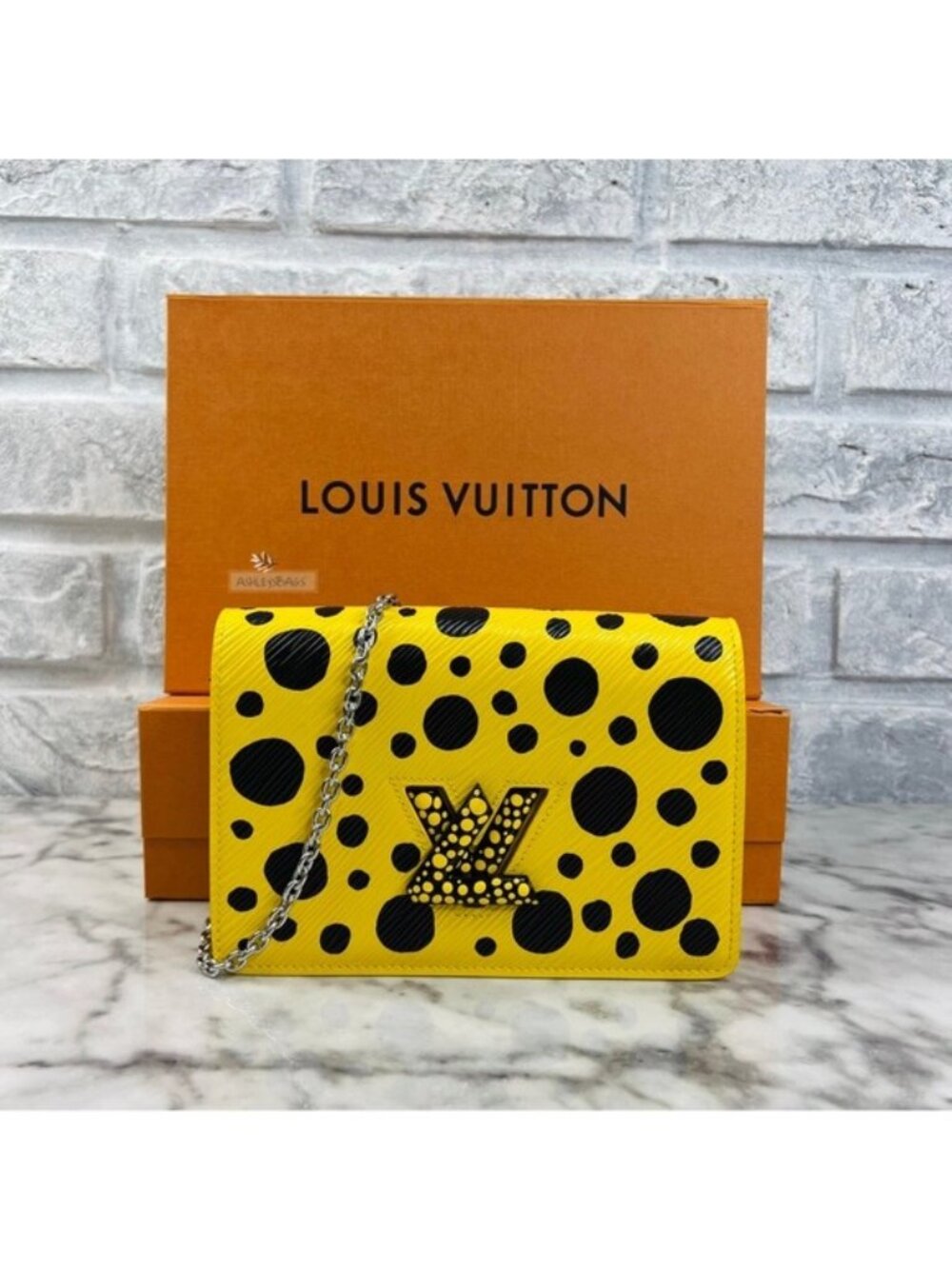 Louis Vuitton x Yayoi Kusama Twist Belt Chain Wallet In Jaune Noir